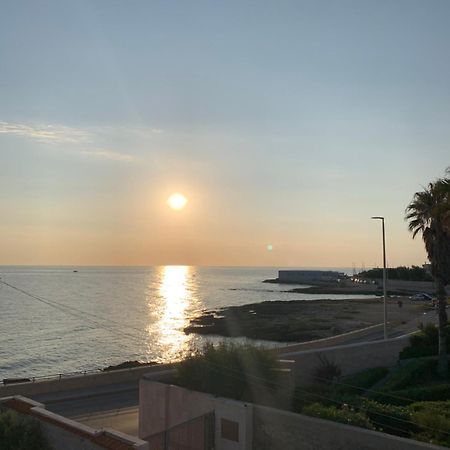 Nontiscordardime Apt Torre A Mare Exterior photo