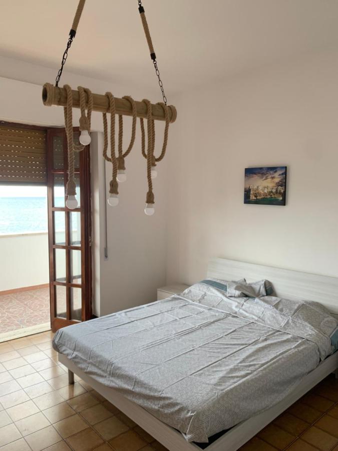 Nontiscordardime Apt Torre A Mare Exterior photo